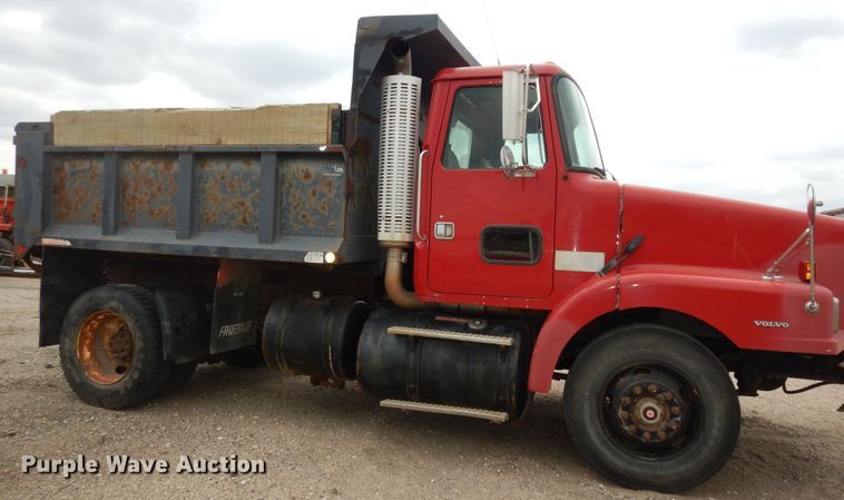 image for item DK1844 1996 Volvo WG  dump truck