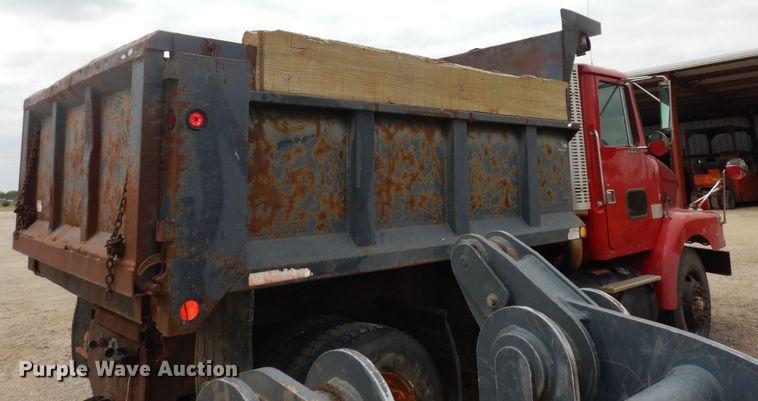 image for item DK1844 1996 Volvo WG  dump truck