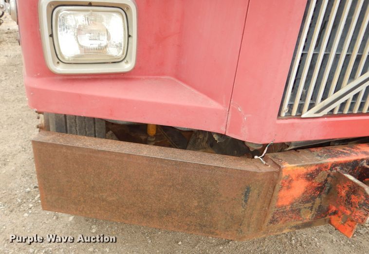 image for item DK1844 1996 Volvo WG  dump truck