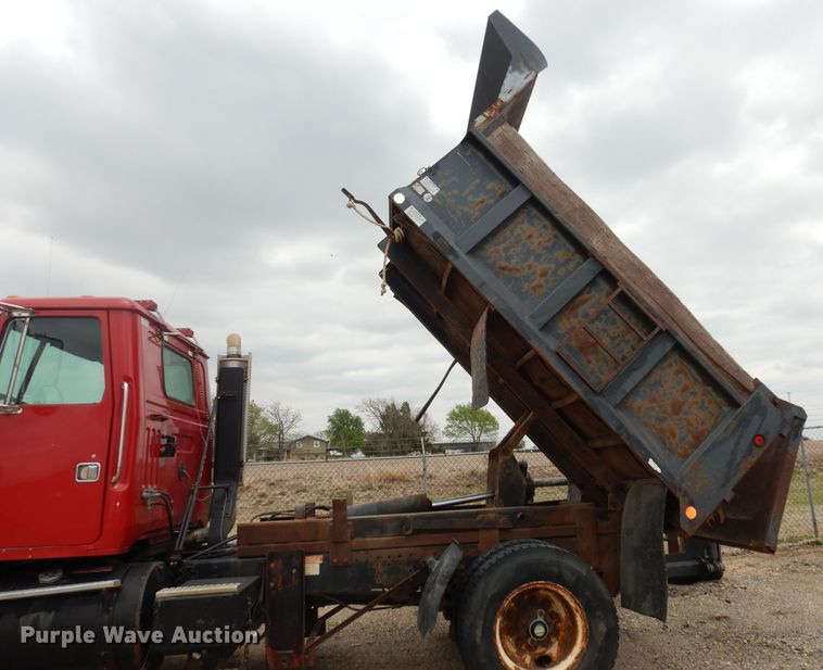 image for item DK1844 1996 Volvo WG  dump truck