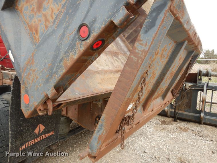 image for item DK1844 1996 Volvo WG  dump truck