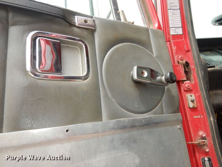 image for item DK1844 1996 Volvo WG  dump truck