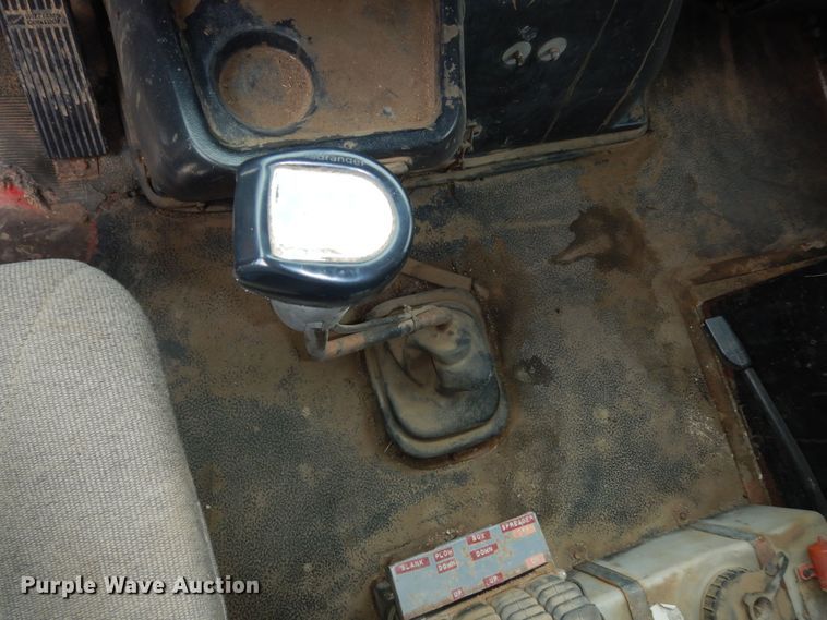 image for item DK1844 1996 Volvo WG  dump truck