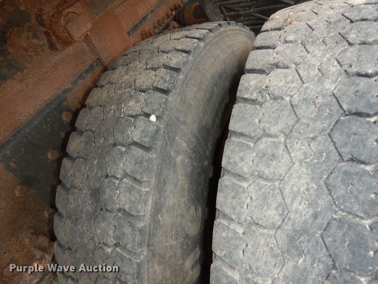 image for item DK1844 1996 Volvo WG  dump truck