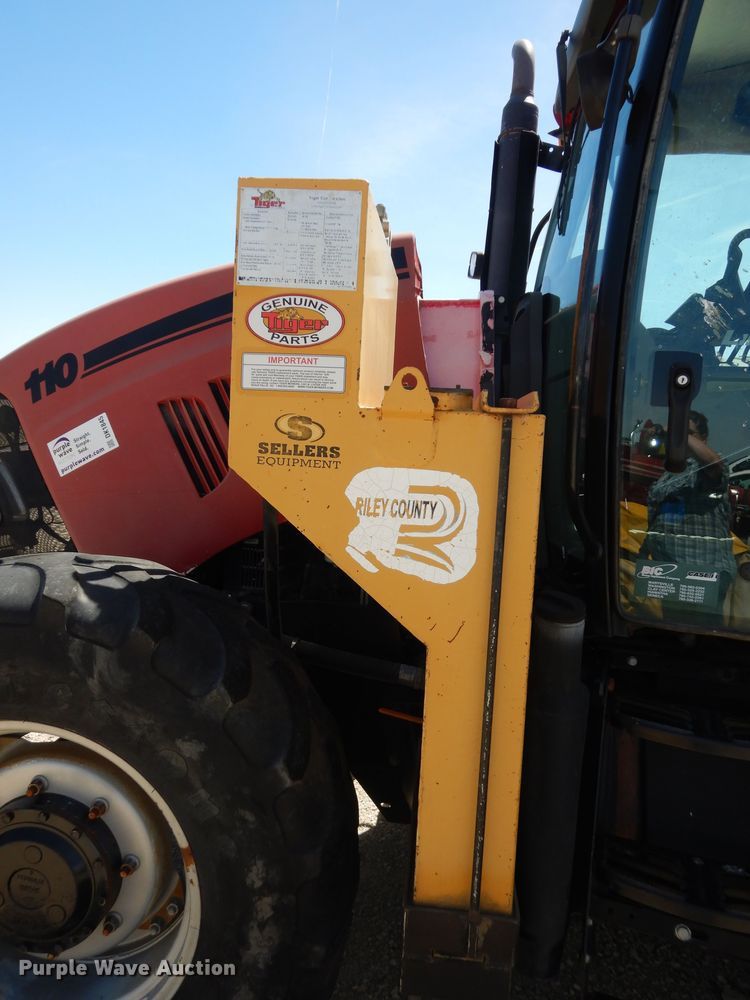 image for item DK1845 Case IH Maxxum 110  MFWD tractor