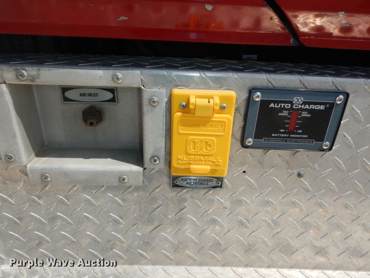 image for item DK1852 1995 Freightliner FL80  pumper fire truck