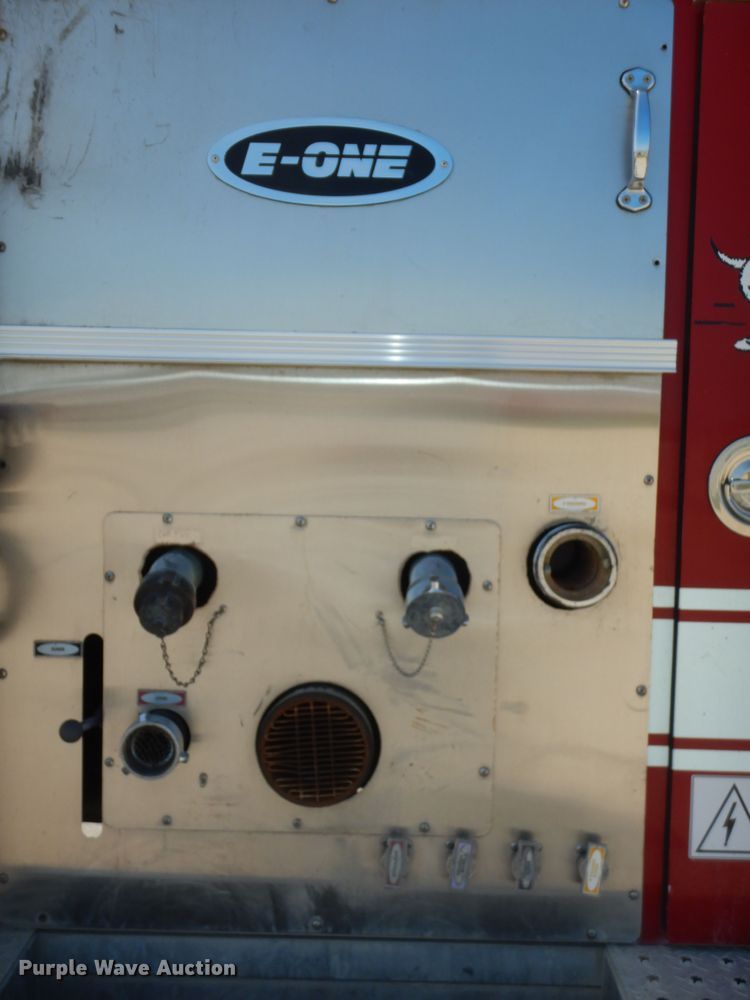 image for item DK1852 1995 Freightliner FL80  pumper fire truck