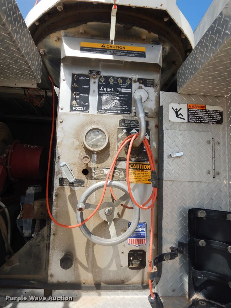 image for item DK1852 1995 Freightliner FL80  pumper fire truck