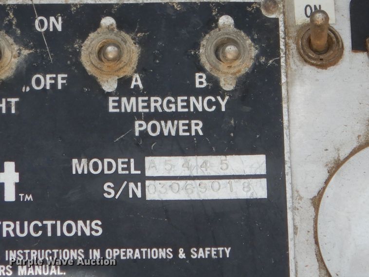 image for item DK1852 1995 Freightliner FL80  pumper fire truck