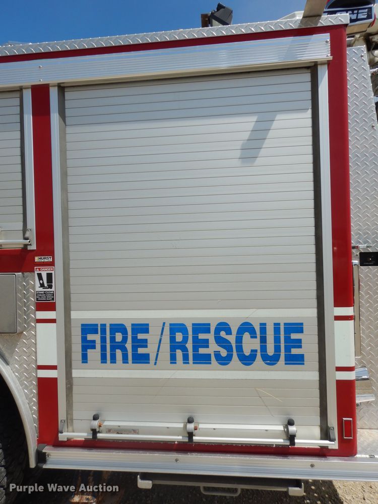 image for item DK1852 1995 Freightliner FL80  pumper fire truck