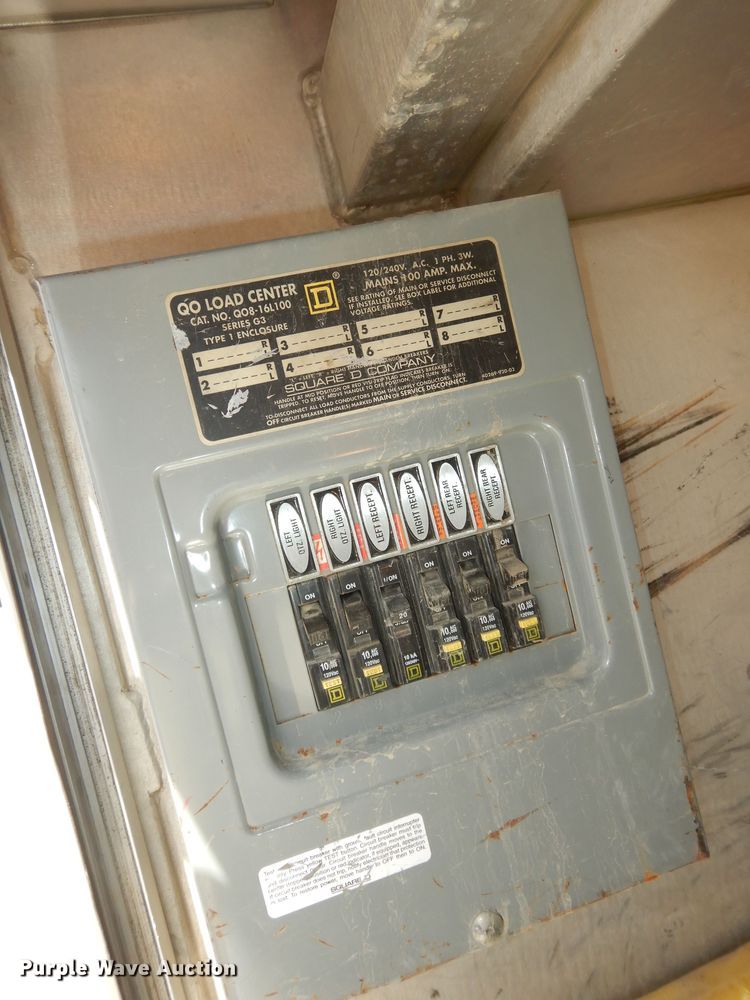 image for item DK1852 1995 Freightliner FL80  pumper fire truck