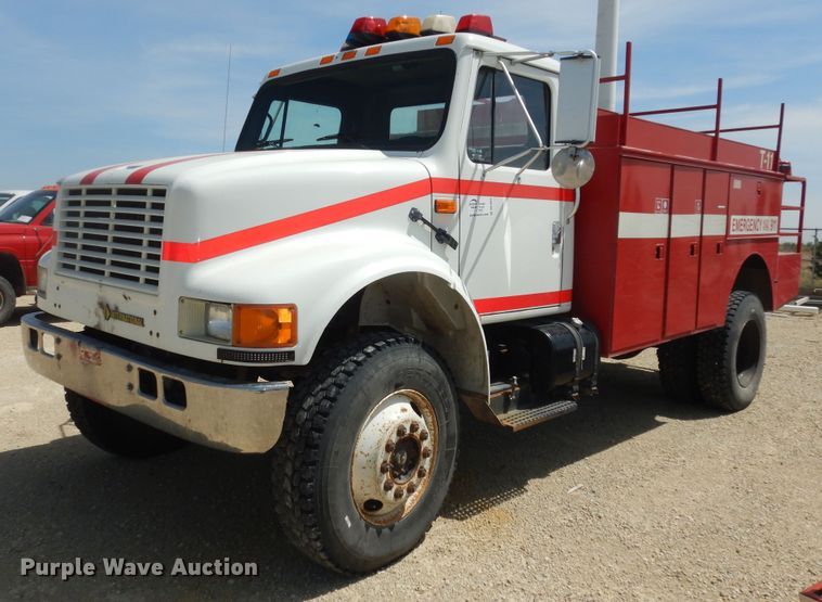 image for item DK1853 1993 International 4900  tanker fire truck
