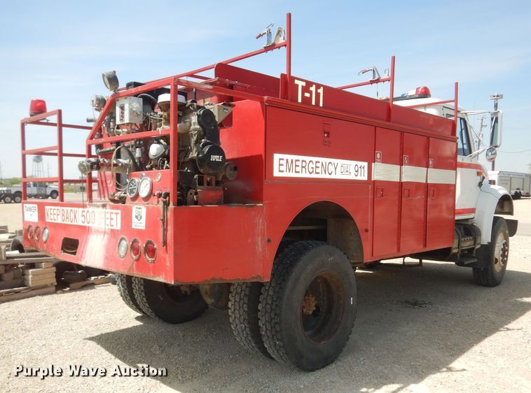 image for item DK1853 1993 International 4900  tanker fire truck