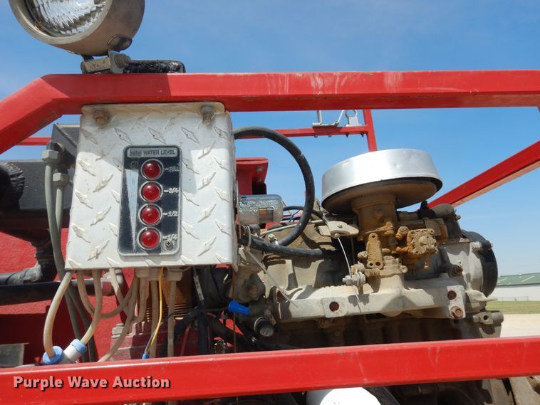 image for item DK1853 1993 International 4900  tanker fire truck