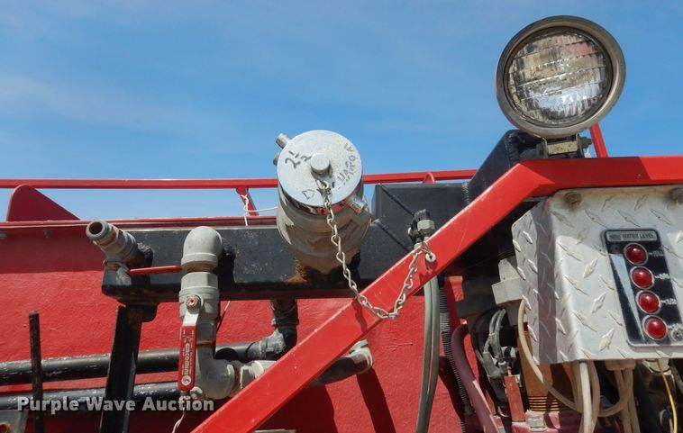 image for item DK1853 1993 International 4900  tanker fire truck