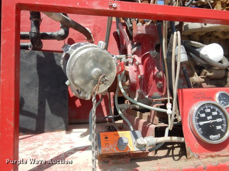 image for item DK1853 1993 International 4900  tanker fire truck