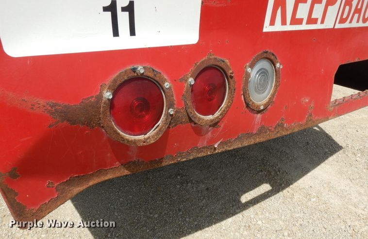 image for item DK1853 1993 International 4900  tanker fire truck