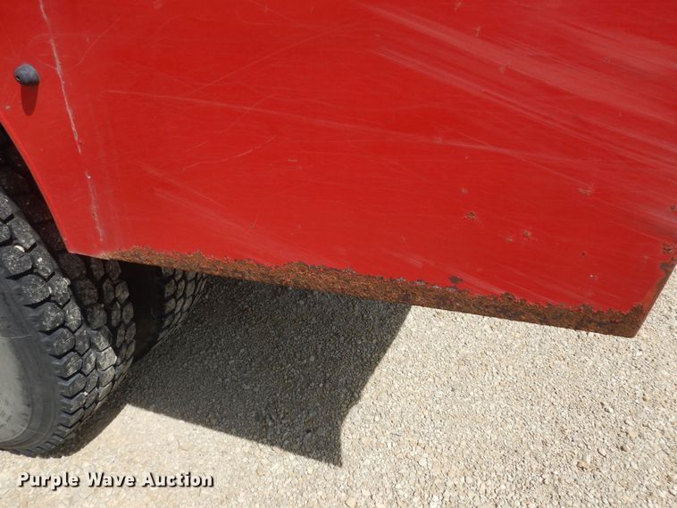 image for item DK1853 1993 International 4900  tanker fire truck