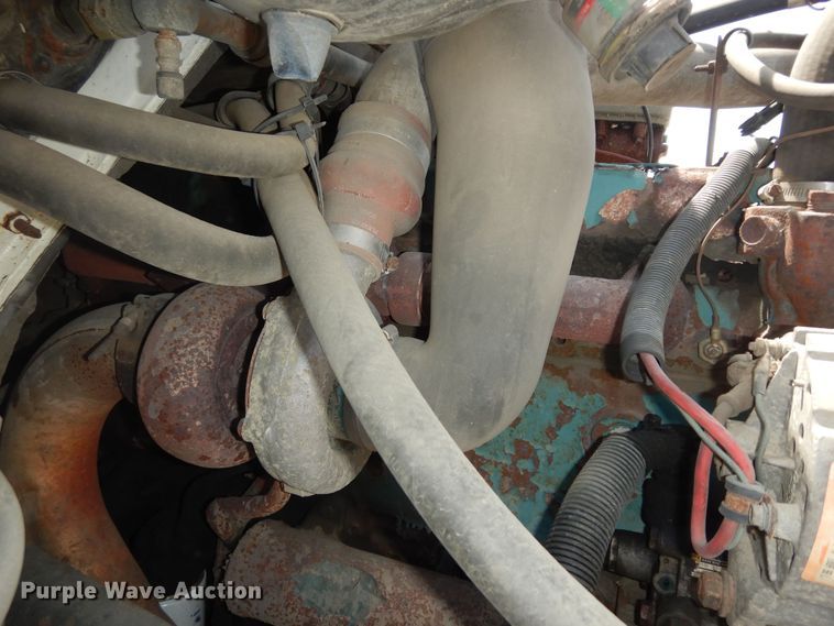 image for item DK1853 1993 International 4900  tanker fire truck