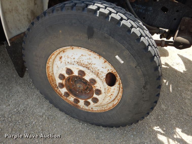 image for item DK1853 1993 International 4900  tanker fire truck