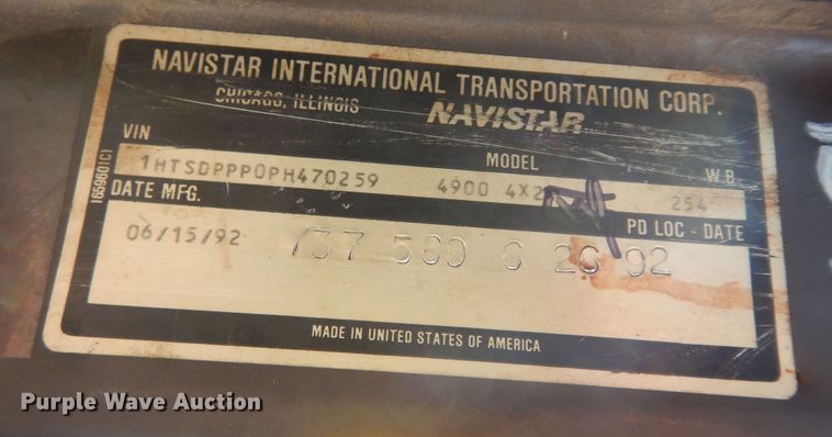 image for item DK1853 1993 International 4900  tanker fire truck