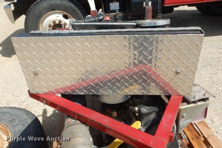 image for item DK1853 1993 International 4900  tanker fire truck