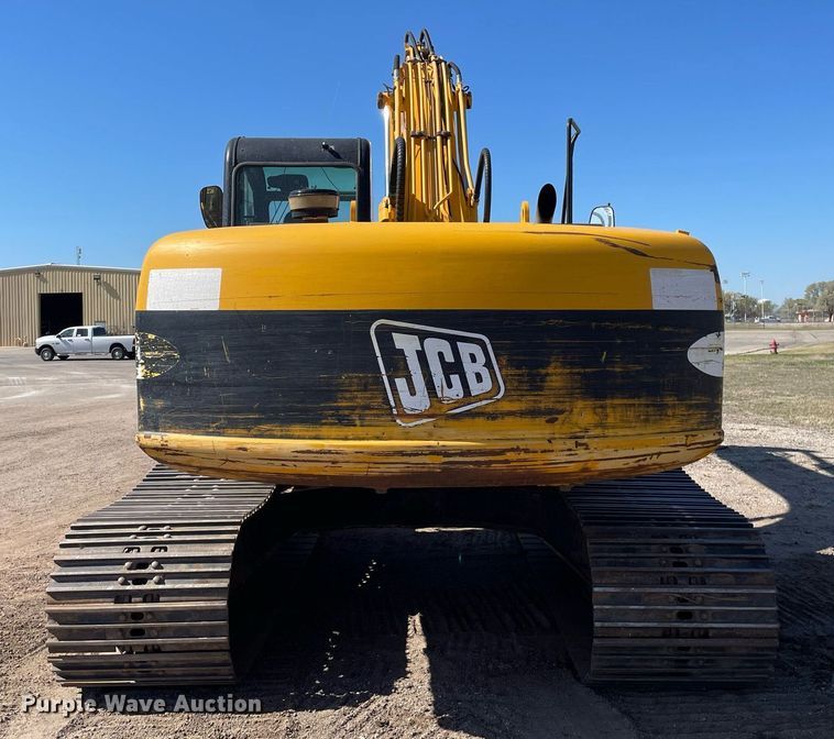 image for item DK7372 2004 JCB JS220  excavator