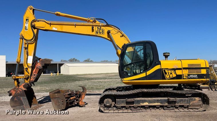 image for item DK7372 2004 JCB JS220  excavator