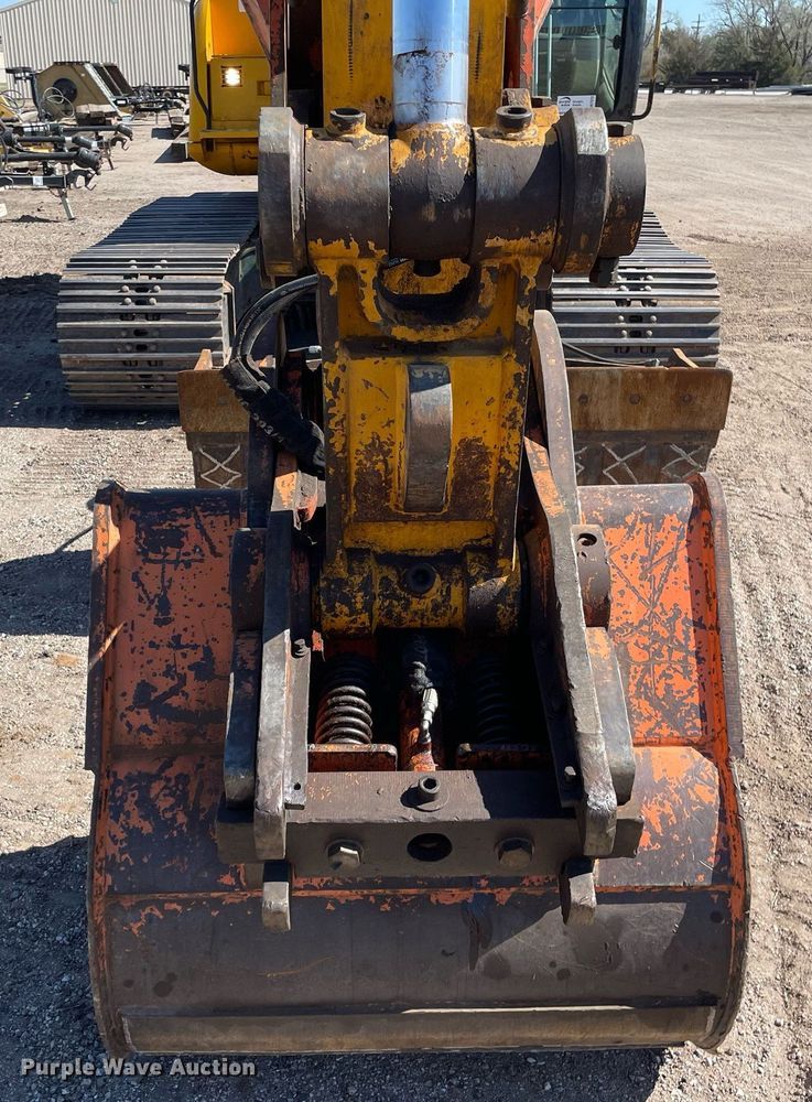 image for item DK7372 2004 JCB JS220  excavator