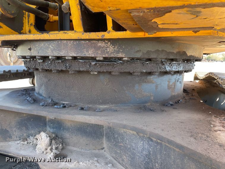 image for item DK7372 2004 JCB JS220  excavator