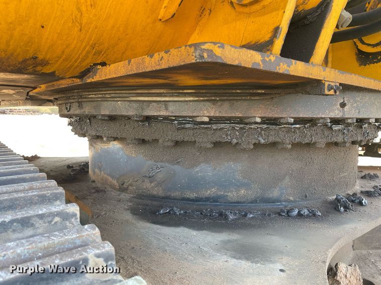 image for item DK7372 2004 JCB JS220  excavator