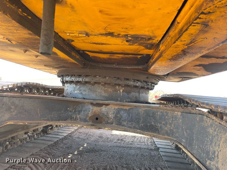 image for item DK7372 2004 JCB JS220  excavator