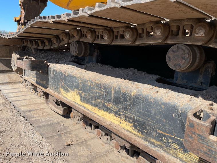 image for item DK7372 2004 JCB JS220  excavator