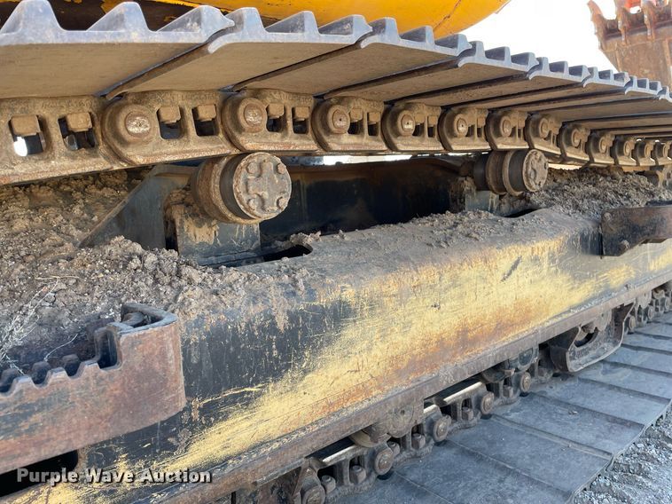 image for item DK7372 2004 JCB JS220  excavator