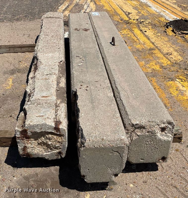 image for item DK7390 (3) concrete pilings