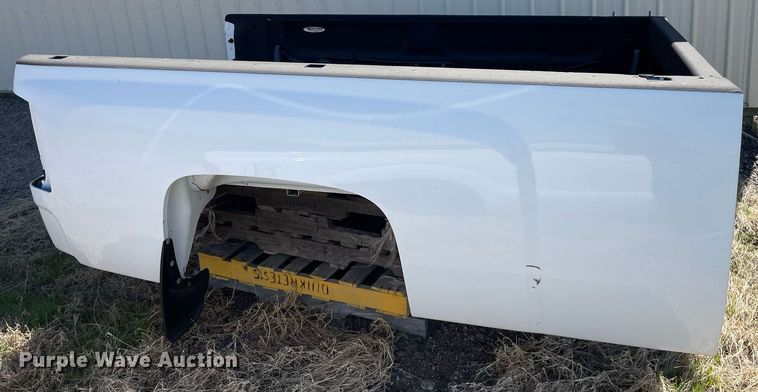 image for item DK7409 2009 Chevrolet Silverado 2500HD  pickup bed