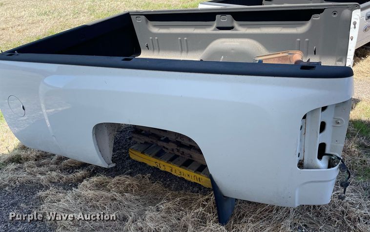image for item DK7409 2009 Chevrolet Silverado 2500HD  pickup bed
