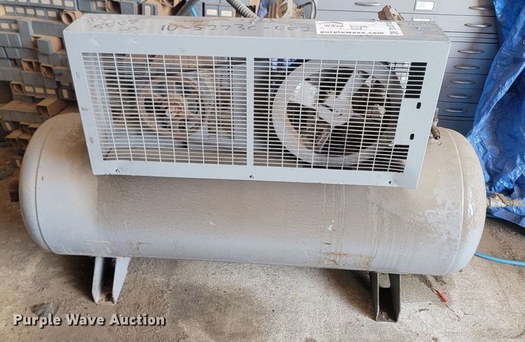 image for item DL6276 Ingersoll Rand T30  air compressor