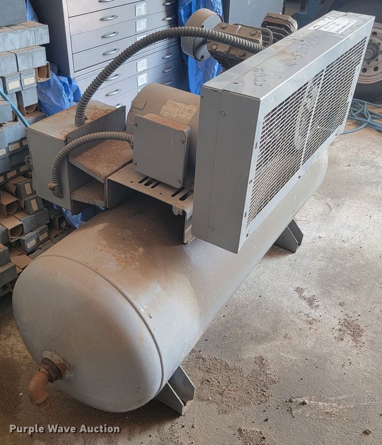 image for item DL6276 Ingersoll Rand T30  air compressor