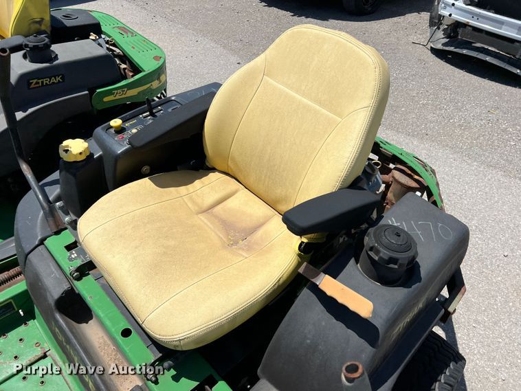 image for item DN4597 John Deere ZTrak 757  ZTR lawn mower