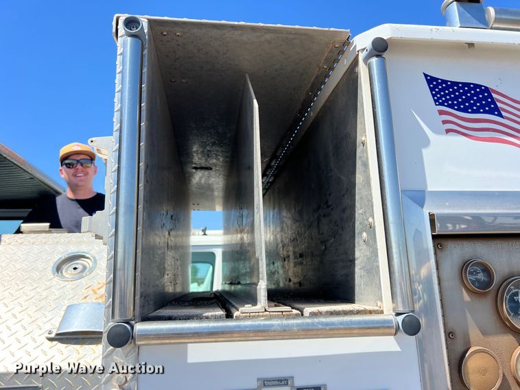 image for item DN4607 1988 Sutphen CF1500L  pumper fire truck