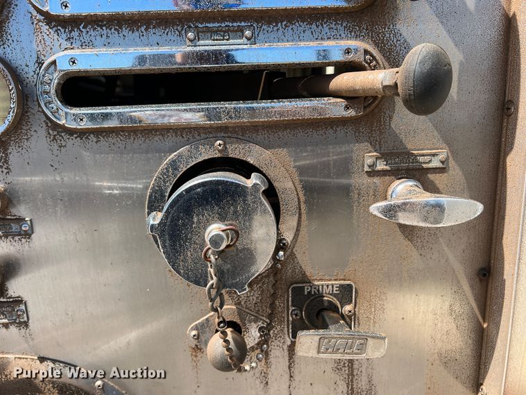 image for item DN4607 1988 Sutphen CF1500L  pumper fire truck