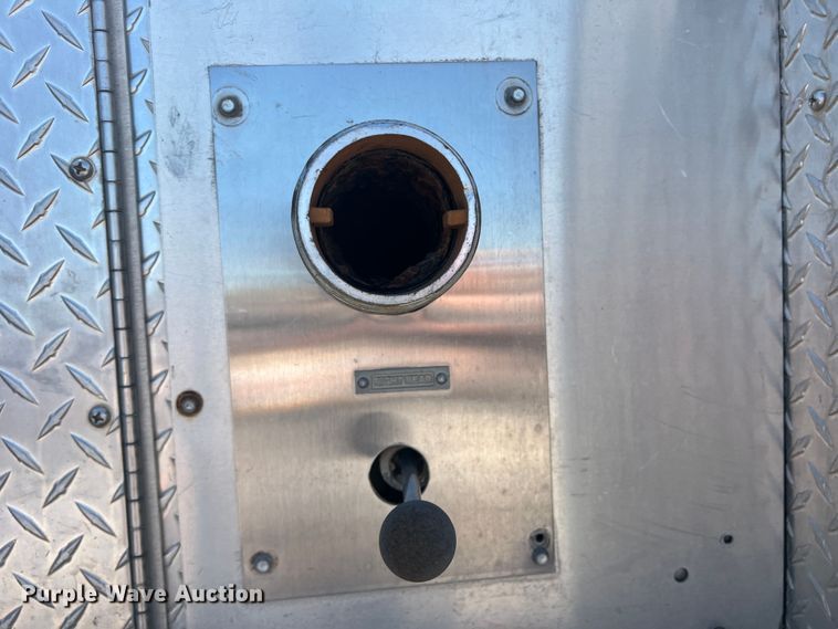 image for item DN4607 1988 Sutphen CF1500L  pumper fire truck