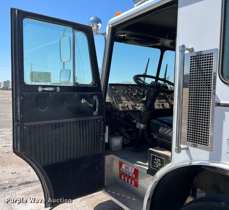 image for item DN4607 1988 Sutphen CF1500L  pumper fire truck