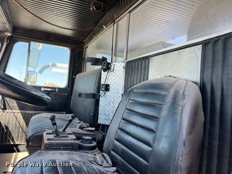 image for item DN4607 1988 Sutphen CF1500L  pumper fire truck