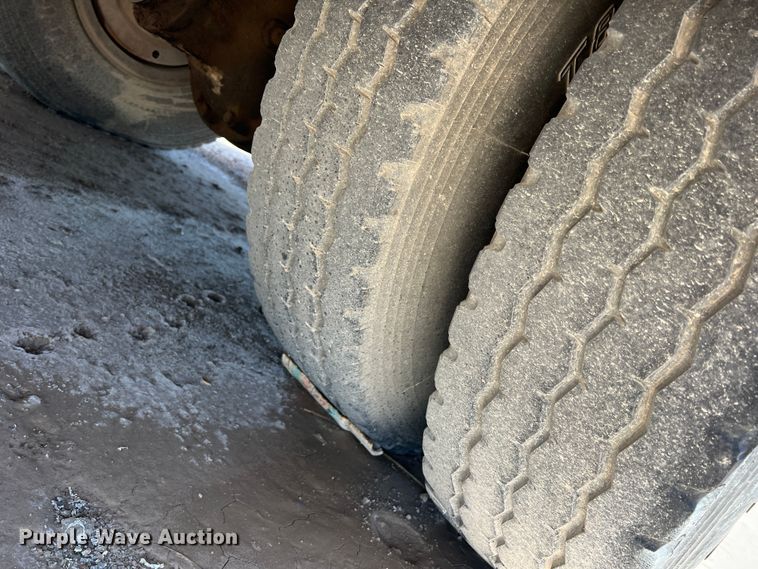 image for item DN4607 1988 Sutphen CF1500L  pumper fire truck