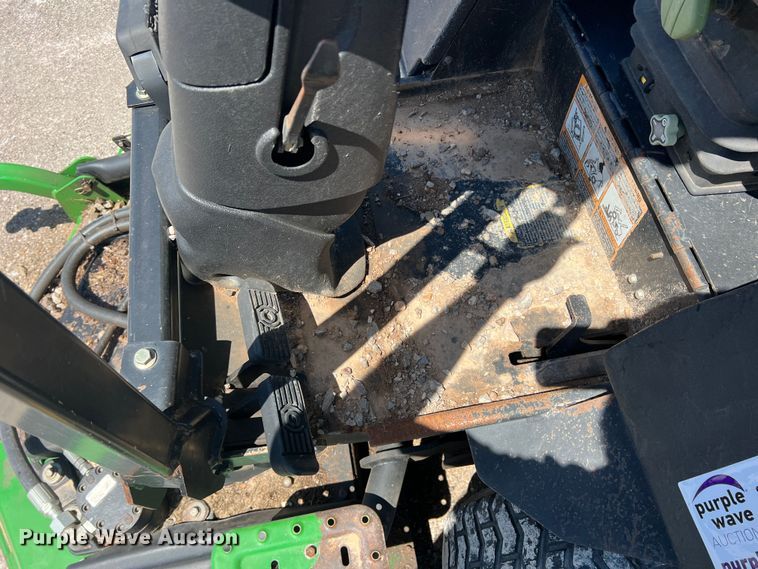 image for item DN4608 John Deere 1600 Turbo  lawn mower