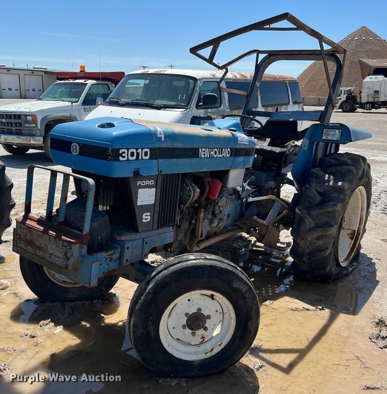 image for item DN4615 New Holland 3010  tractor