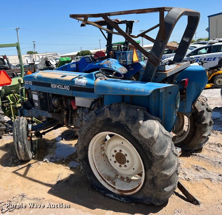 image for item DN4615 New Holland 3010  tractor
