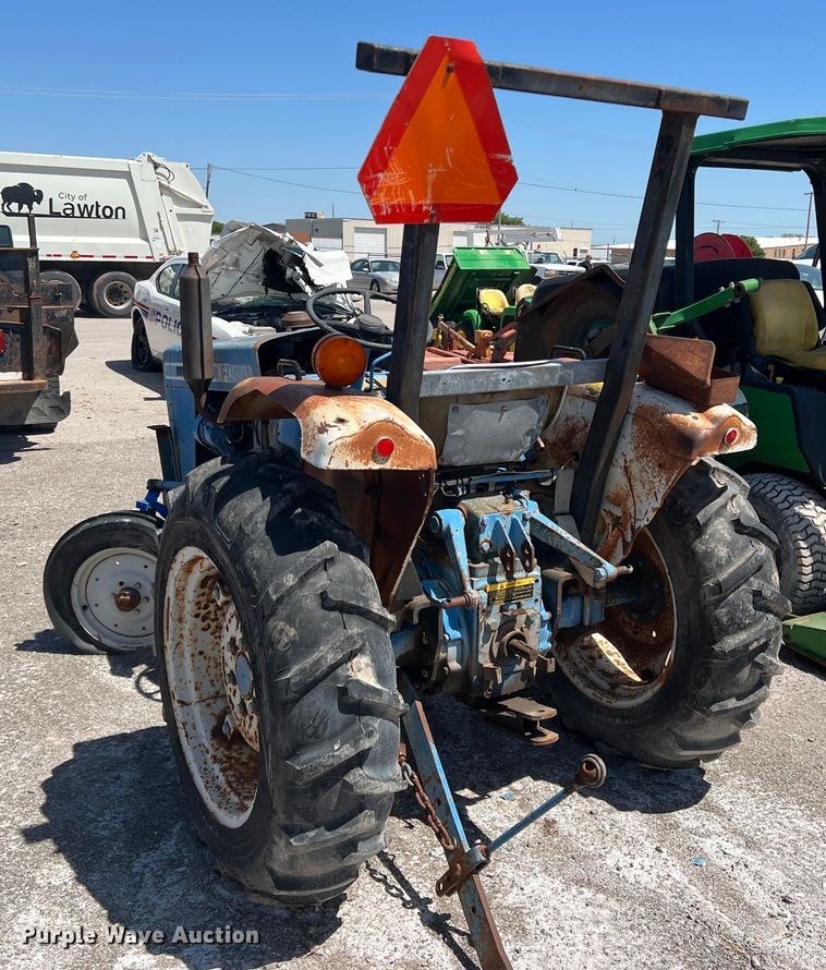 image for item DN4618 Ford 1700  tractor